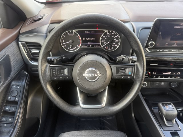 Used 2023 Nissan Rogue SV AWD/4WD image 14