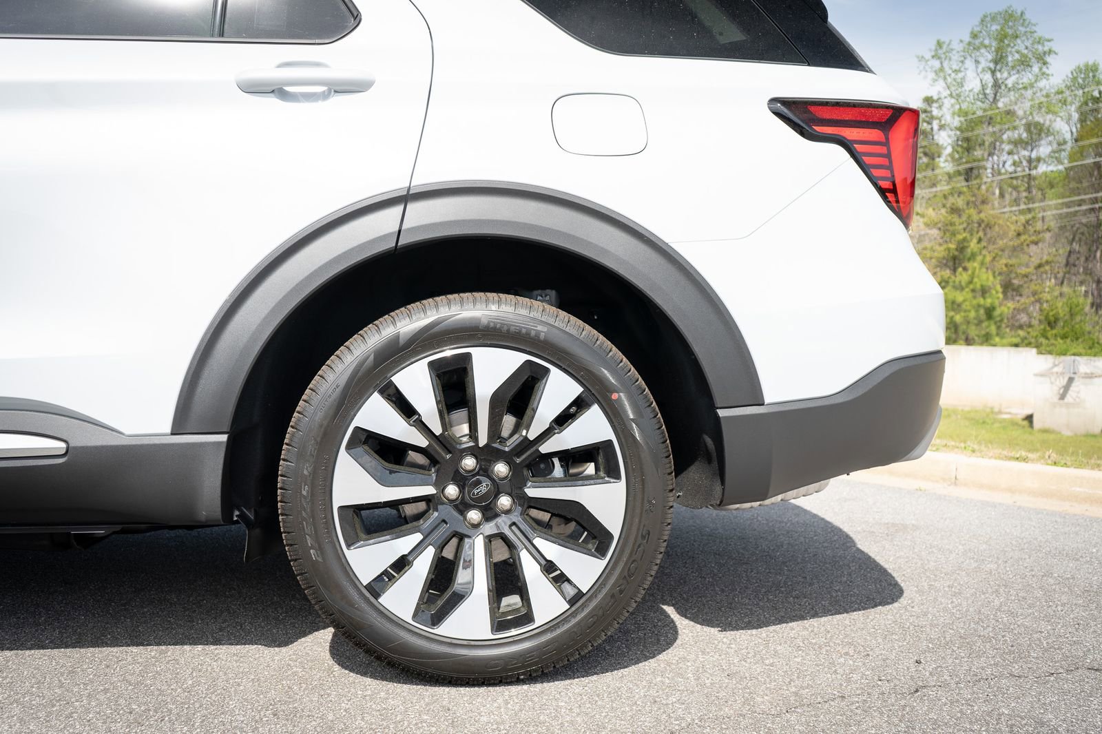 New 2026 Ford Explorer Platinum AWD/4WD image 14
