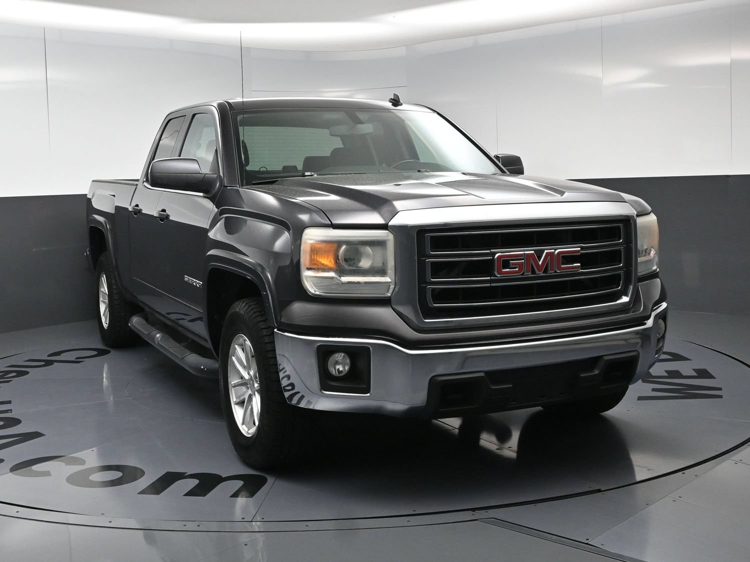 Used 2014 GMC Sierra 1500 SLE w/ SLE Value Package AWD/4WD image 3