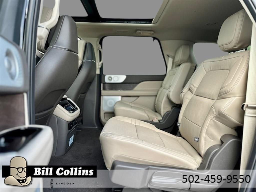 New 2024 Lincoln Navigator L Reserve AWD/4WD image 21