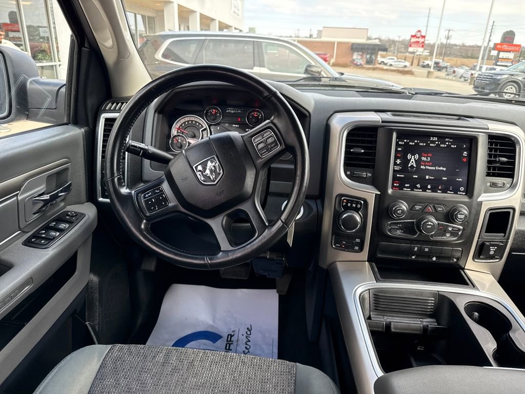 Used 2018 RAM 1500 SLT image 13