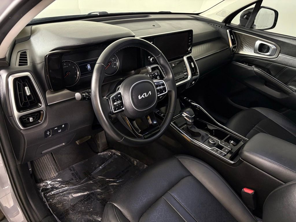 Used 2022 Kia Sorento SX image 16
