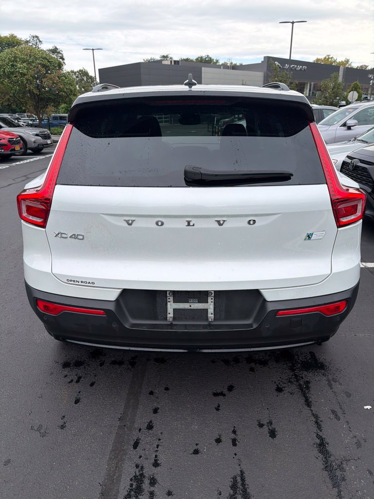 Certified 2023 Volvo XC40 Recharge Ultimate AWD/4WD image 7
