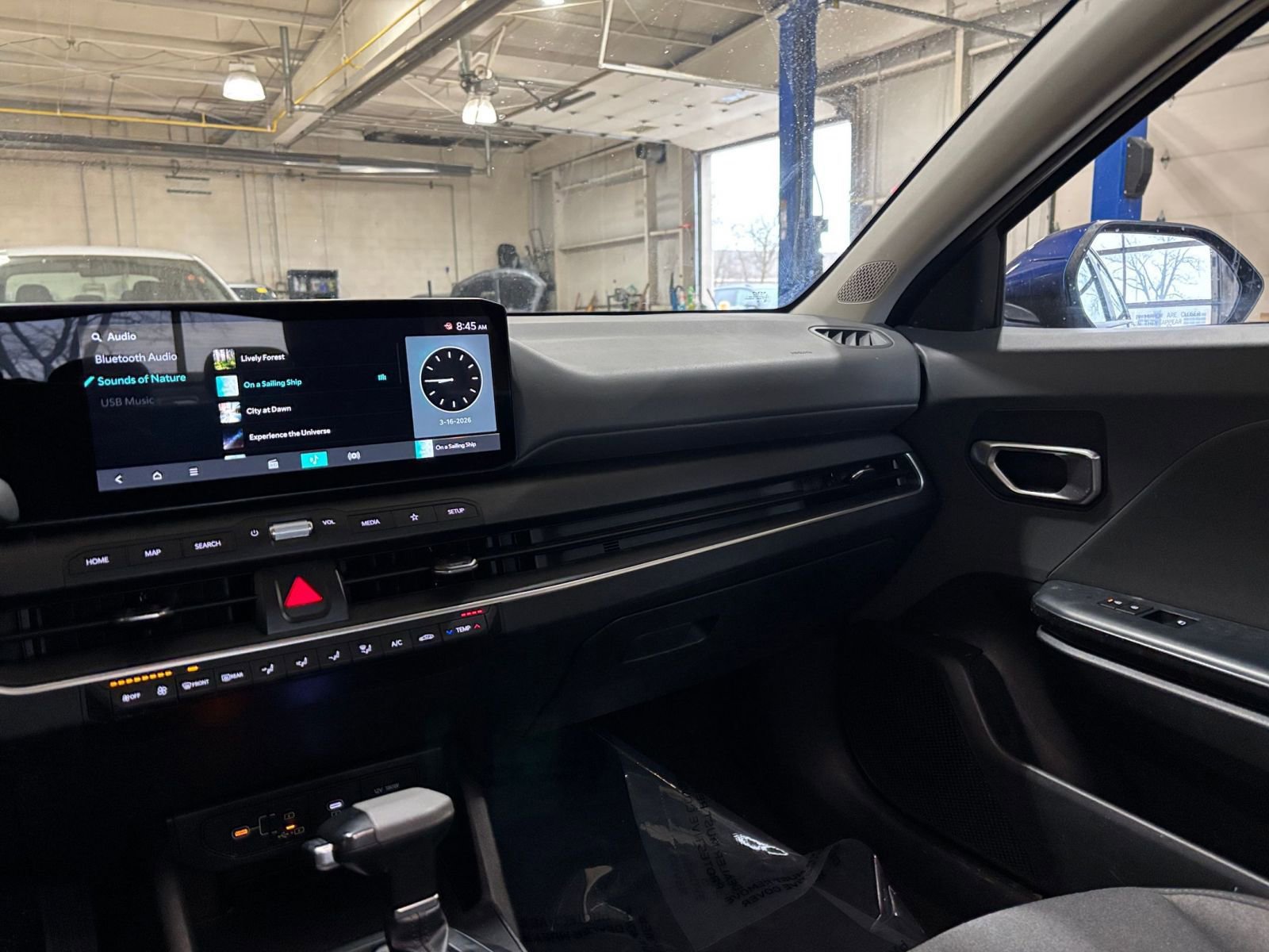 Used 2025 Kia K4 FWD image 35