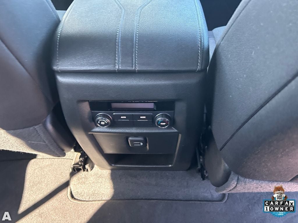 Used 2023 Chevrolet Traverse LT AWD/4WD image 16