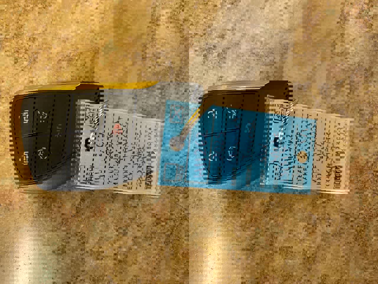 Used 2025 Chevrolet Traverse LT image 24