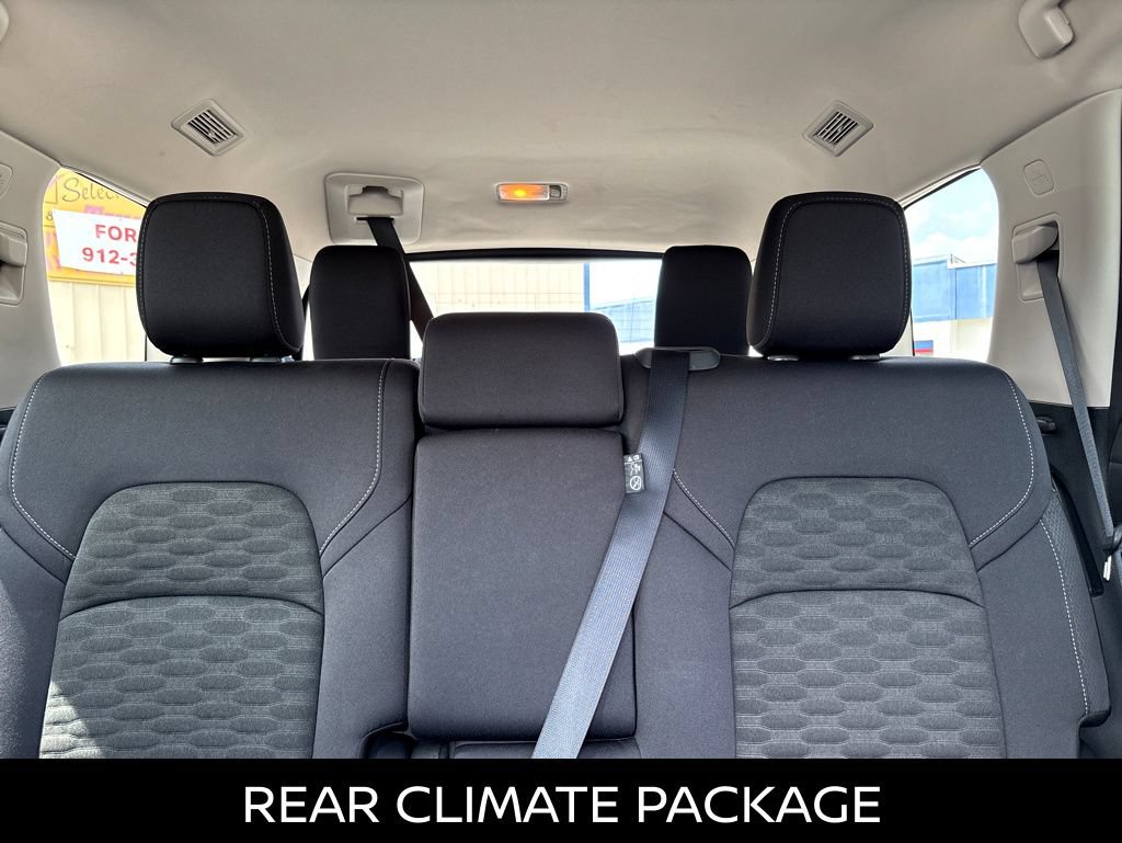 Used 2024 Nissan Pathfinder SV FWD image 11