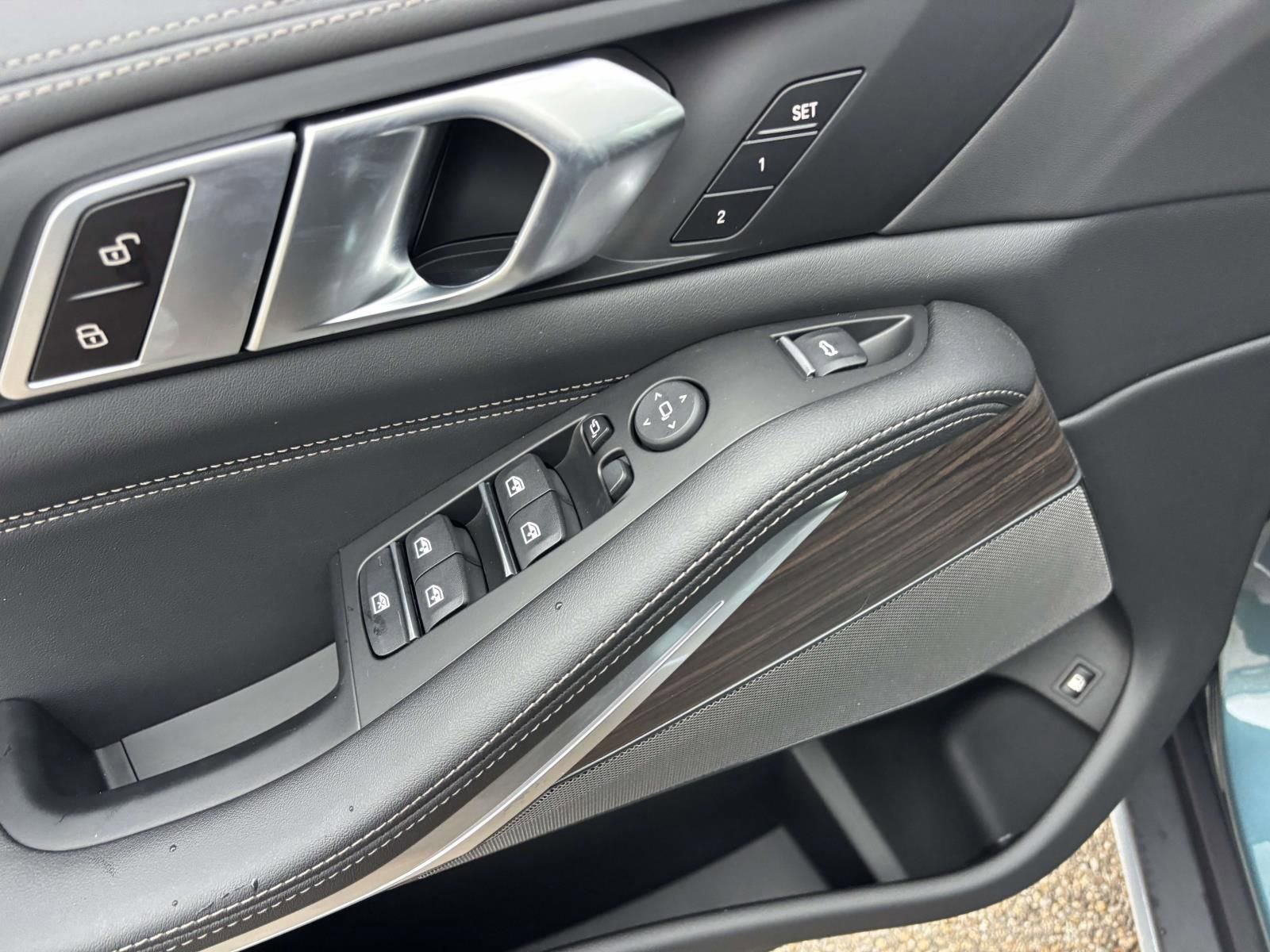 New 2026 BMW X5 xDrive50e w/ Premium Package image 13