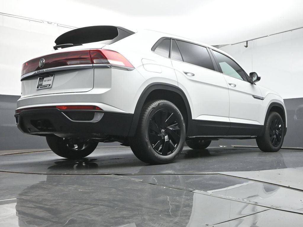 New 2026 Volkswagen Atlas Cross Sport SE FWD image 42