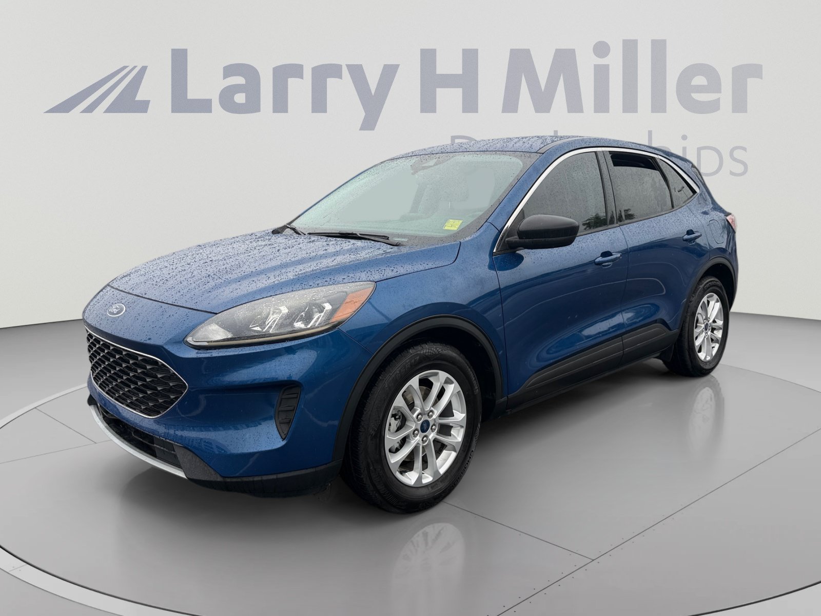 Used 2022 Ford Escape SE w/ Convenience Package FWD image 1