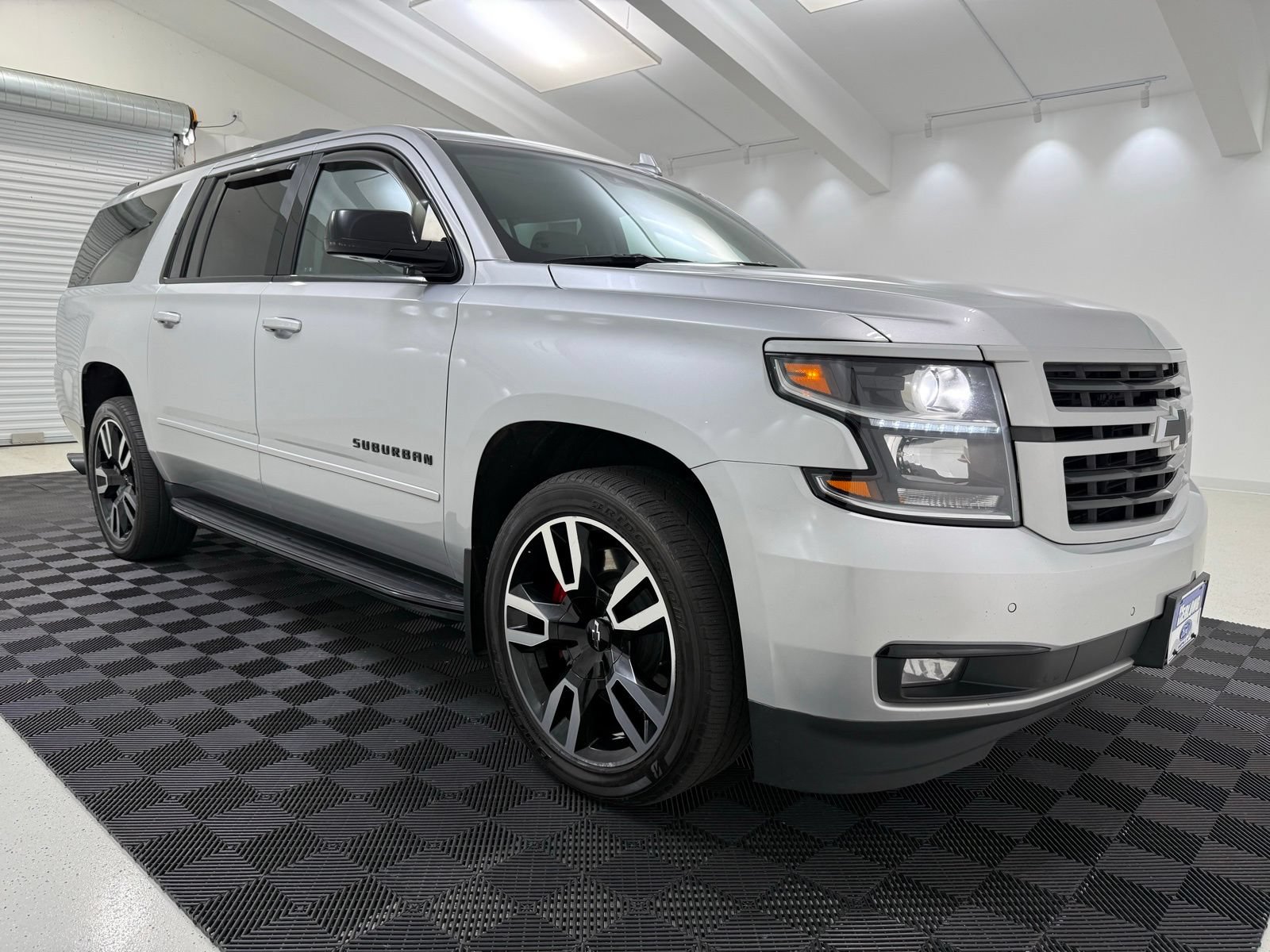 Used 2019 Chevrolet Suburban Premier AWD/4WD video 1