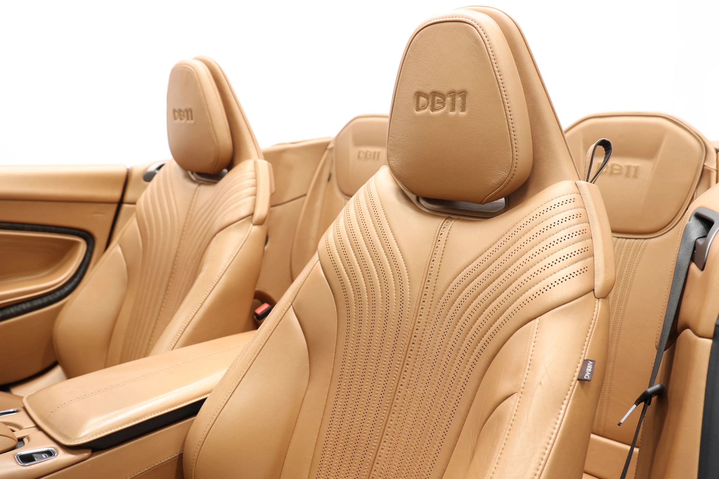 Used 2020 Aston Martin DB11 Volante image 18