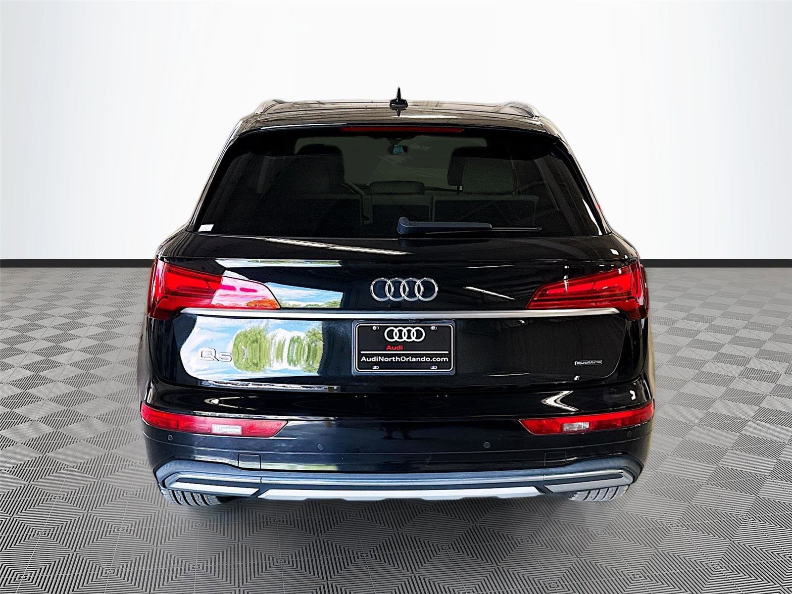 Certified 2022 Audi Q5 2.0T Premium Plus AWD/4WD image 6
