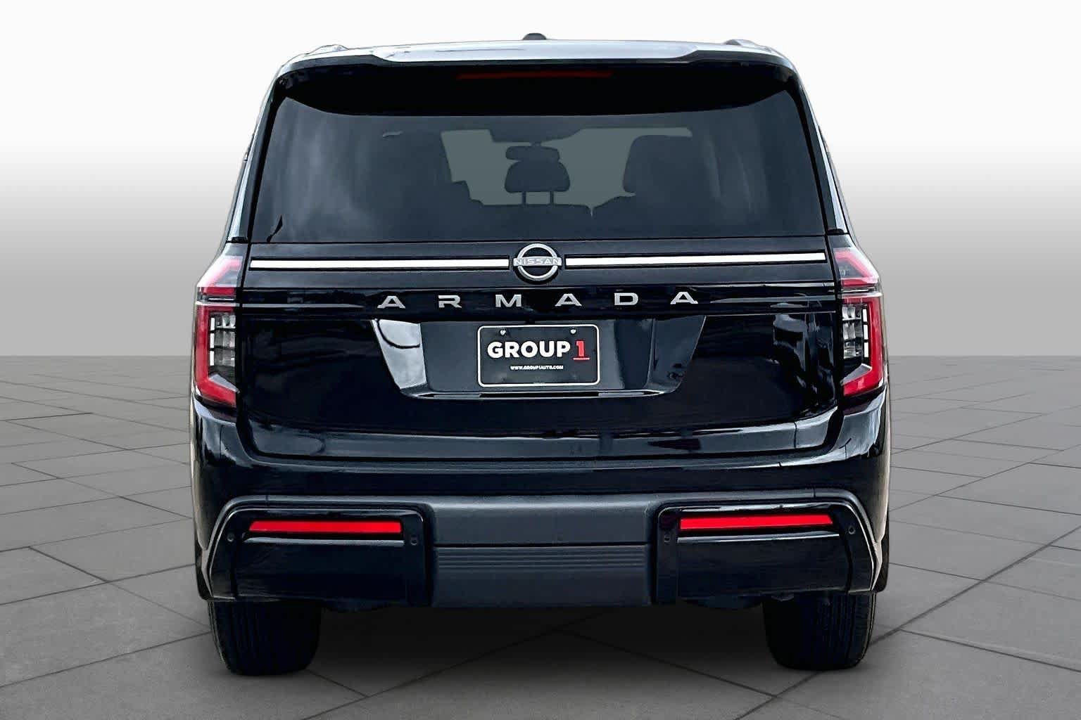 Used 2025 Nissan Armada SV AWD/4WD image 5