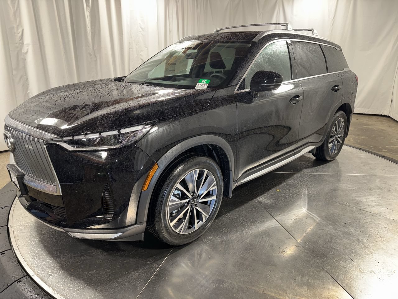 Certified 2026 INFINITI QX60 Luxe w/ Family Package AWD/4WD image 1