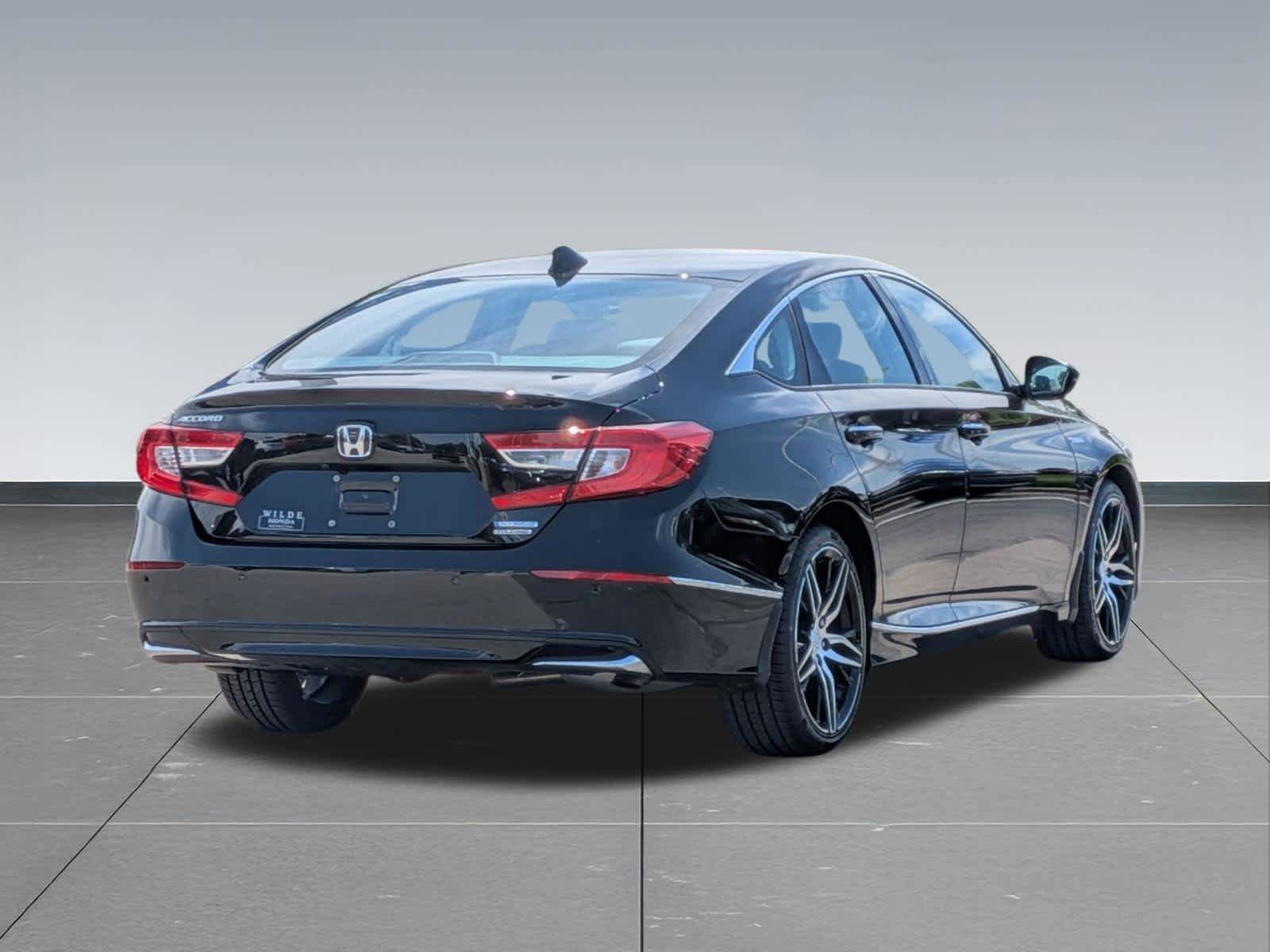 Used 2021 Honda Accord Touring image 5