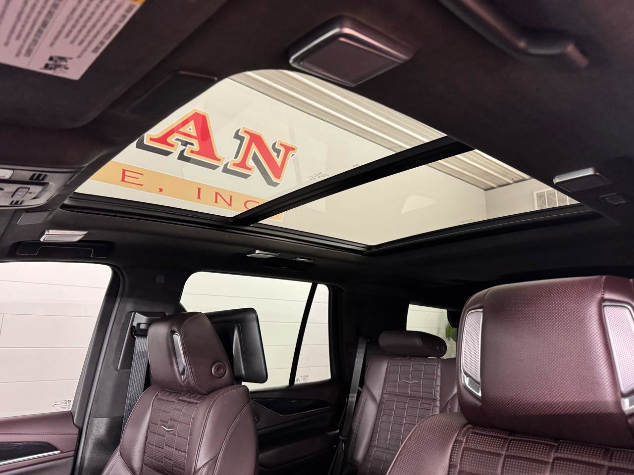 Used 2023 Cadillac Escalade Sport Platinum AWD/4WD image 16