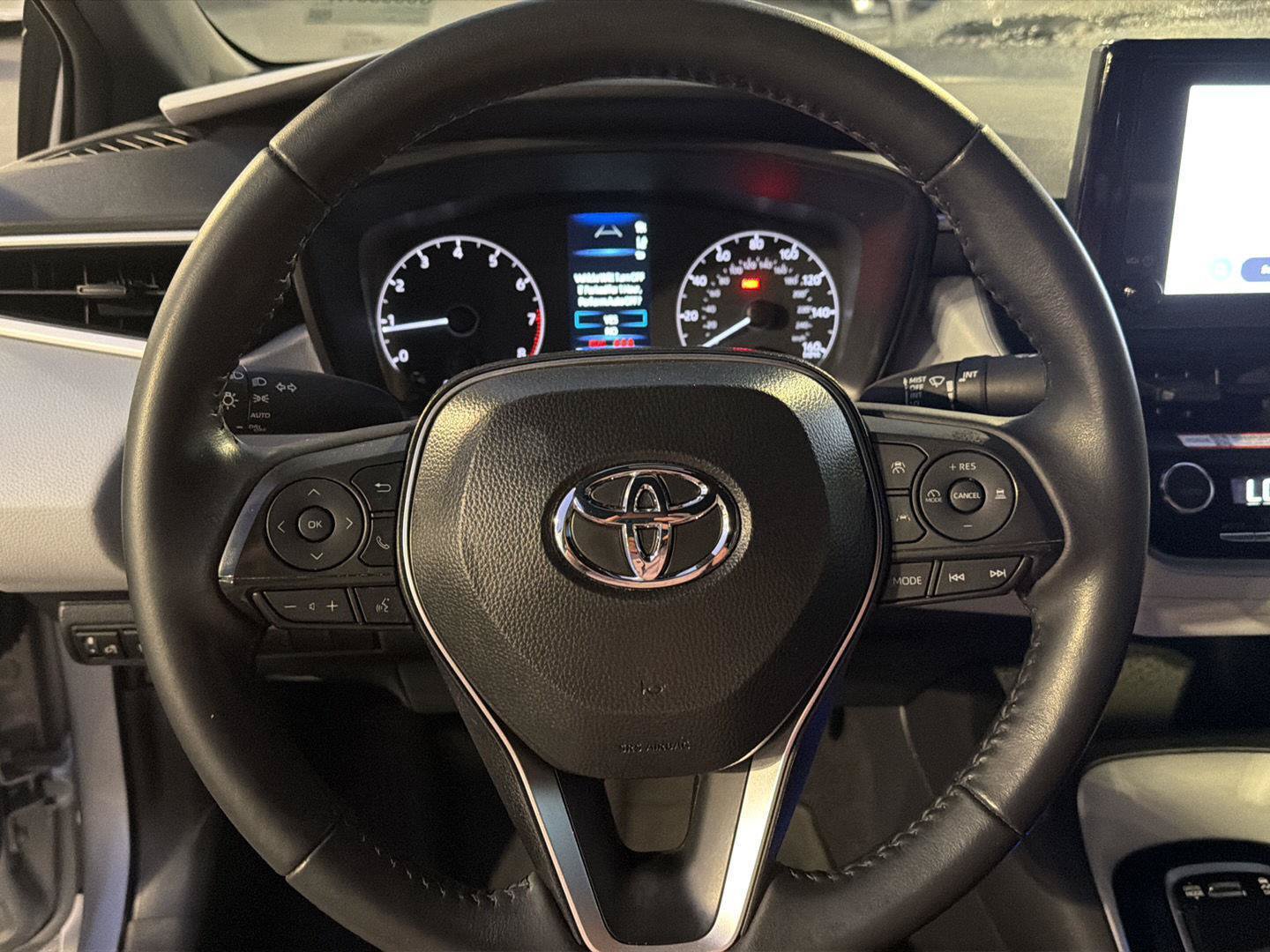 Certified 2025 Toyota Corolla SE FWD image 19