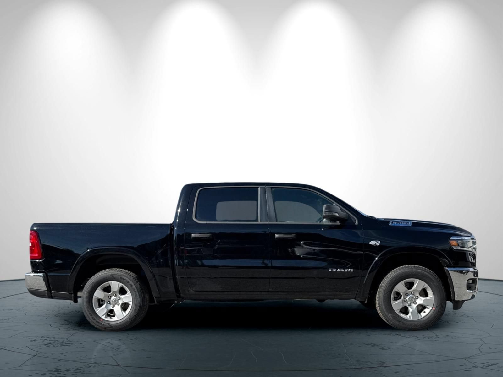 New 2026 RAM 1500 Big Horn AWD/4WD image 3
