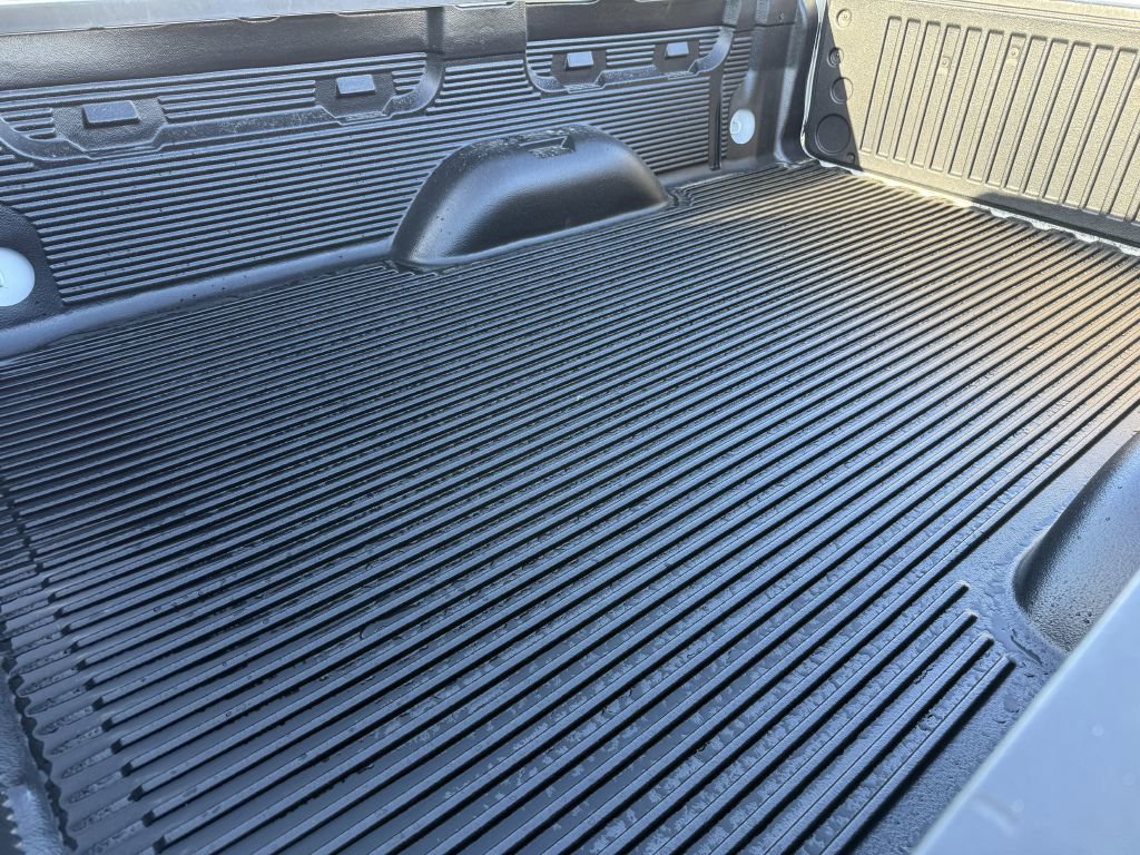 Used 2015 Chevrolet Silverado 1500 W/T w/ WT Fleet Convenience Package RWD image 10