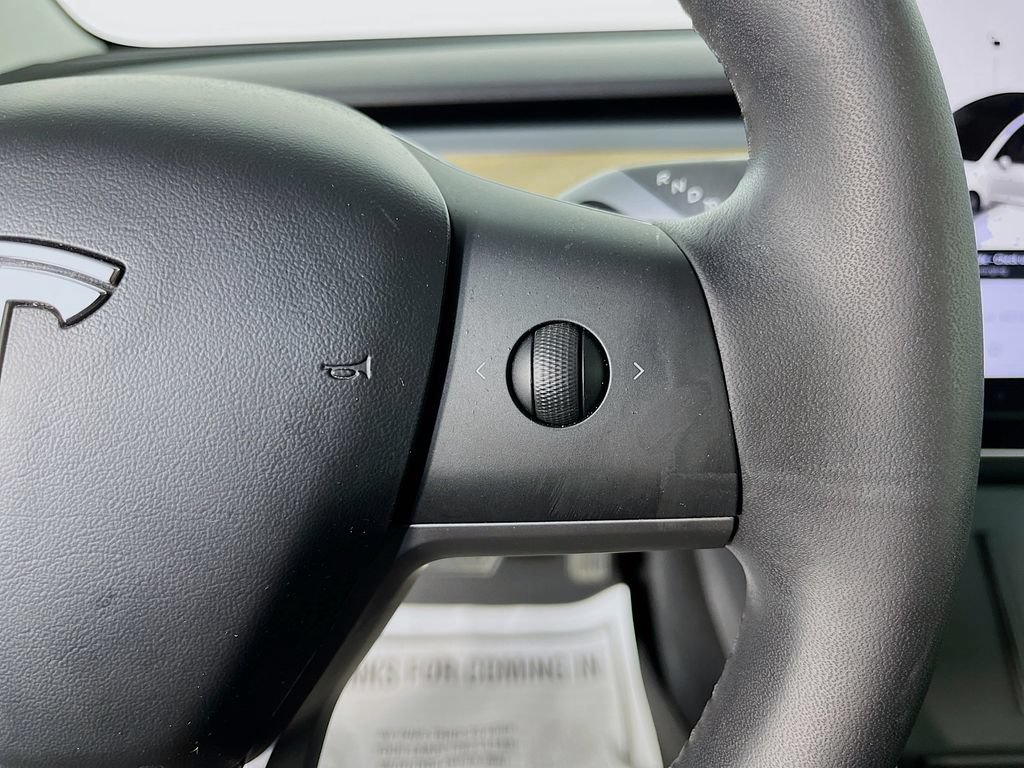 Used 2020 Tesla Model 3 Standard Range RWD image 15