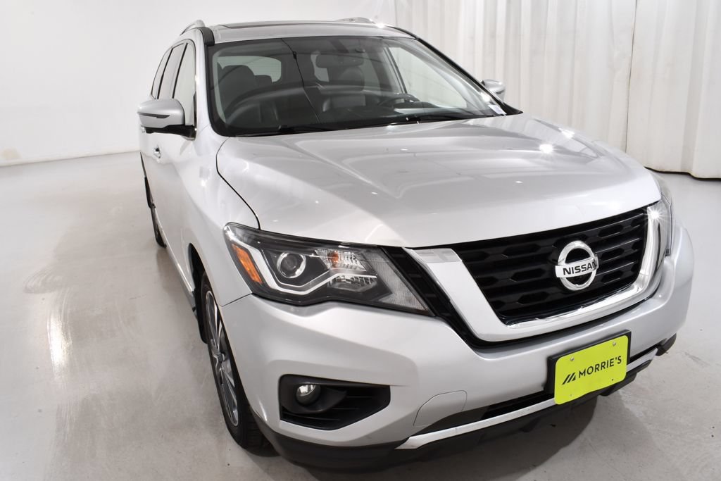 Used 2019 Nissan Pathfinder Platinum AWD/4WD image 4