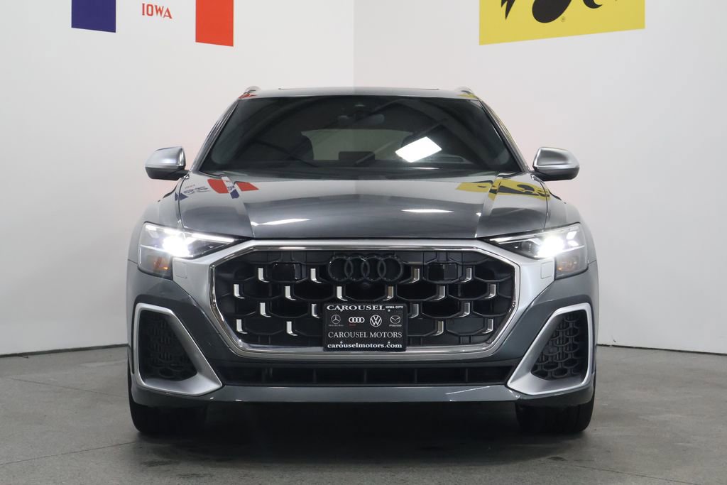 Used 2024 Audi SQ8 Prestige w/ Prestige Package image 7