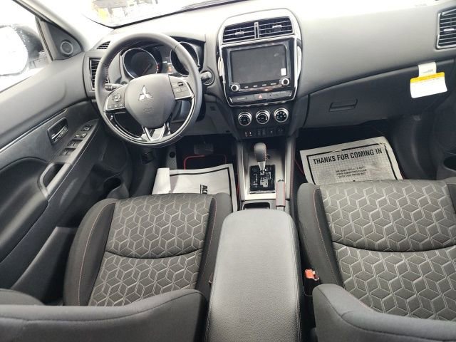 Used 2023 Mitsubishi Outlander Sport LE image 13