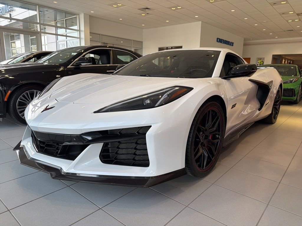 Used 2023 Chevrolet Corvette Z06 image 5