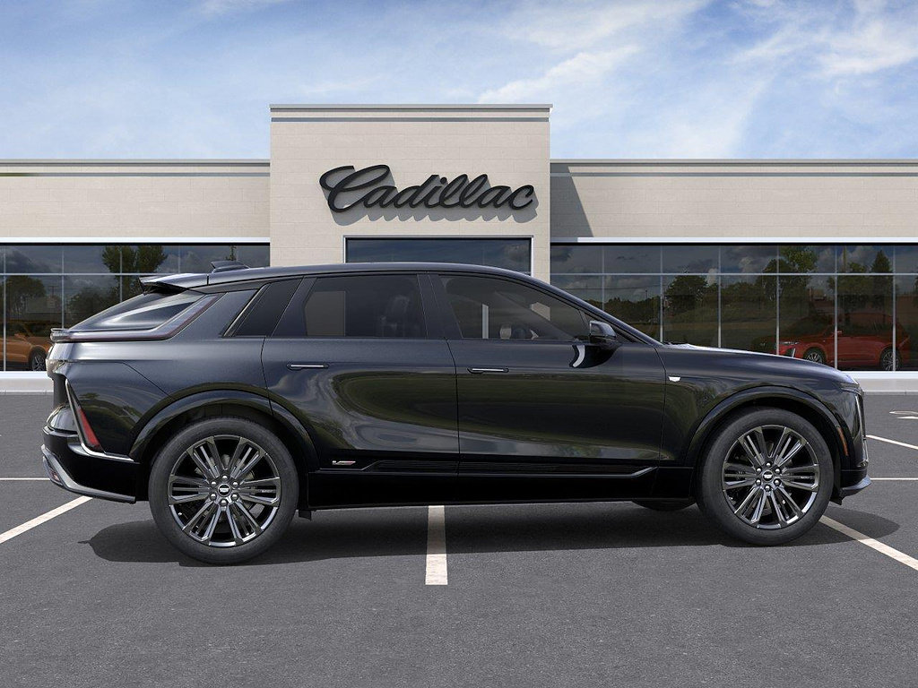 New 2027 Cadillac Lyriq V Premium w/ Exterior Carbon Fiber Package AWD/4WD image 5