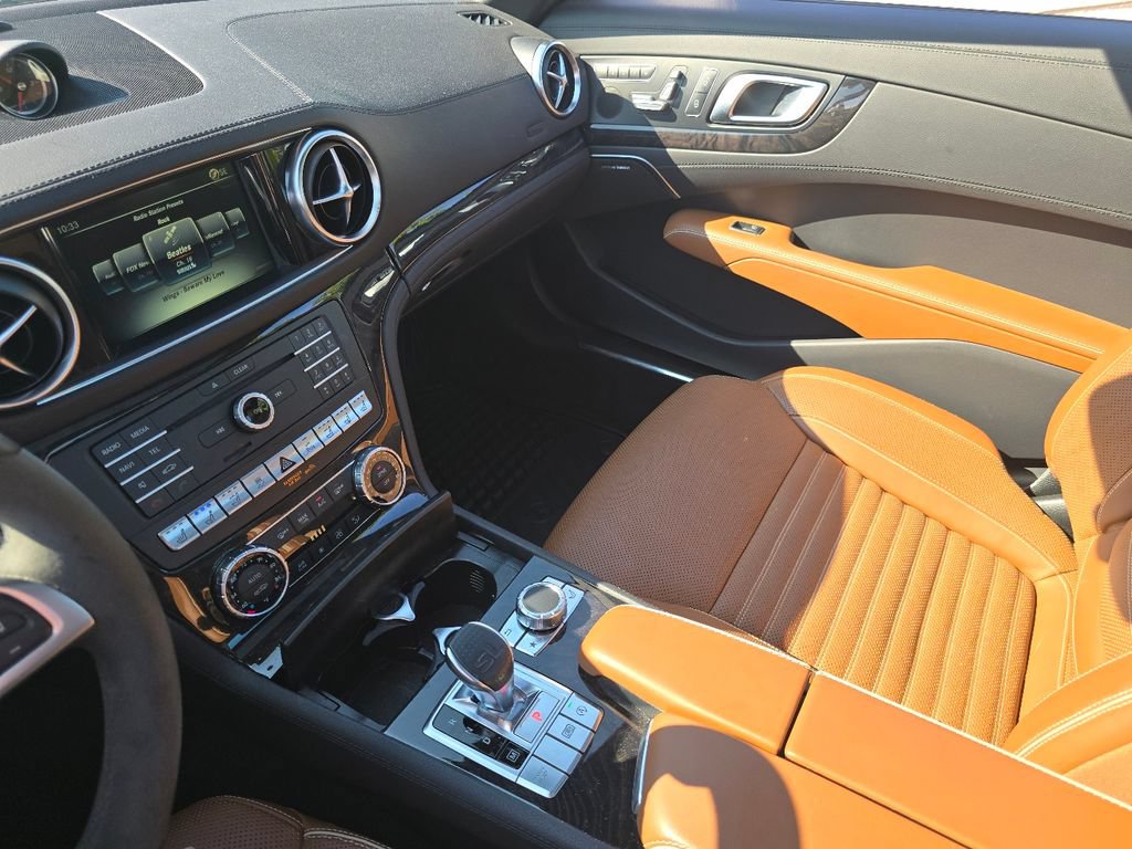 Certified 2020 Mercedes-Benz SL 550 image 27
