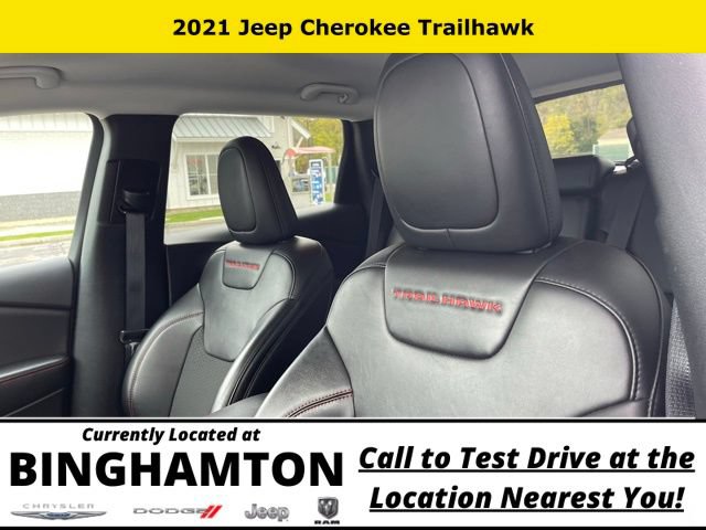 Used 2021 Jeep Cherokee Trailhawk AWD/4WD image 10