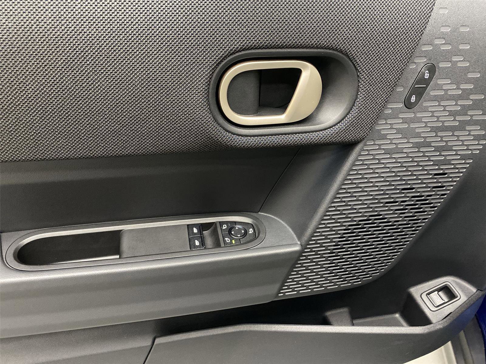 Certified 2025 MINI Cooper S image 19