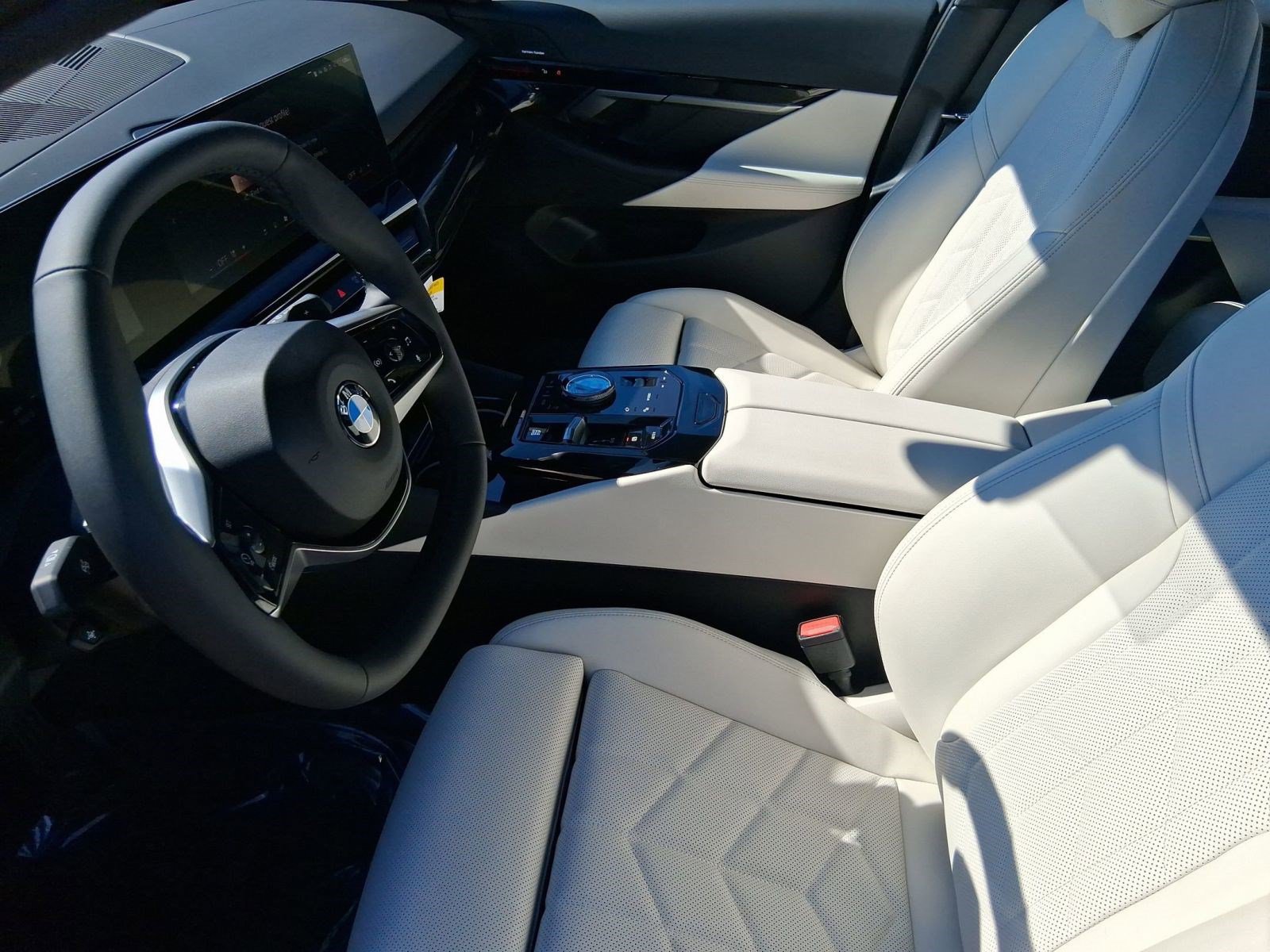 New 2026 BMW 530i w/ Premium Package RWD image 20