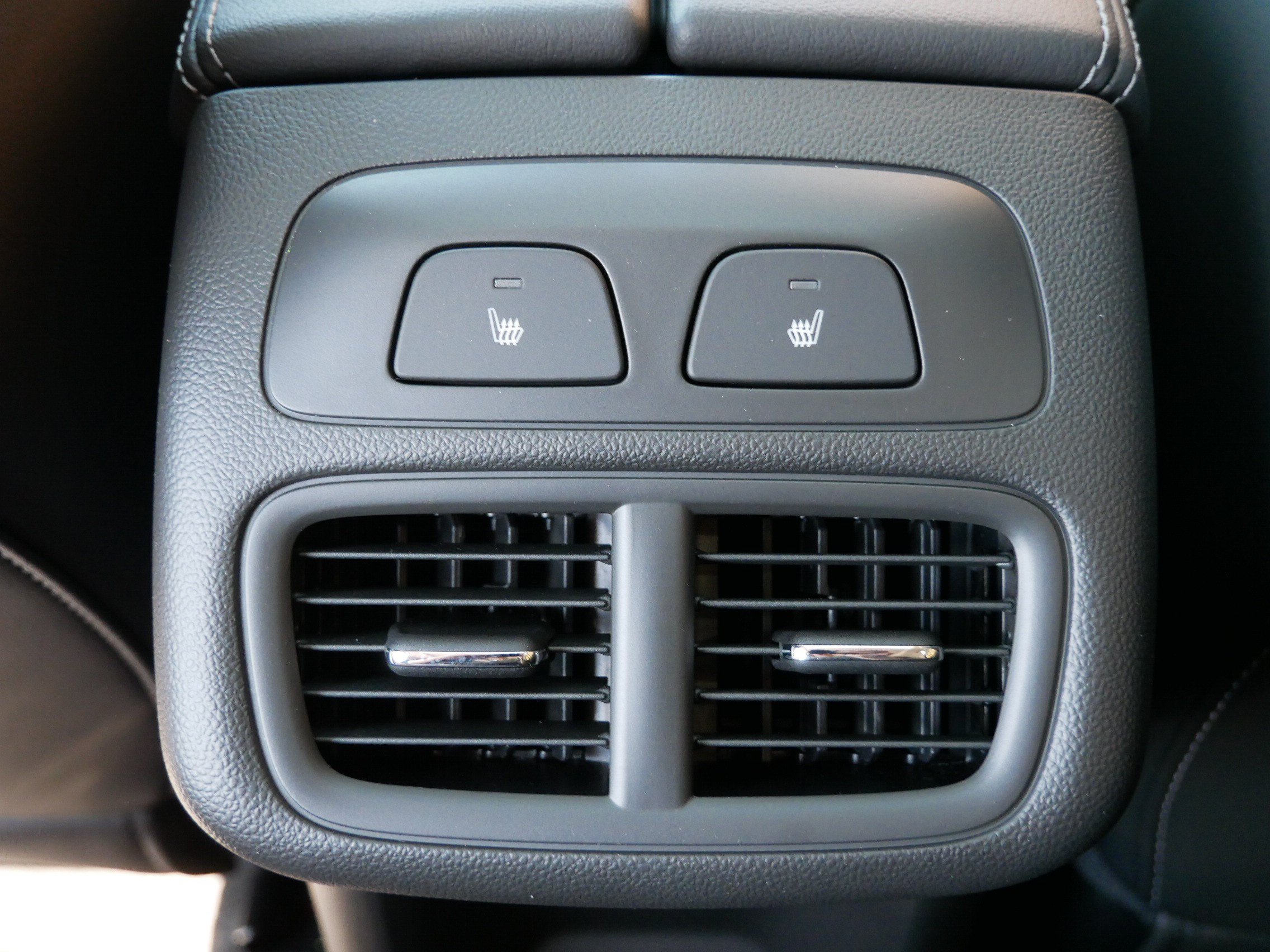 Used 2025 Buick Envision Avenir AWD/4WD image 15