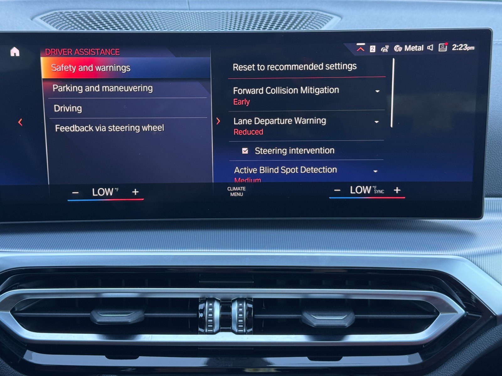 Used 2022 BMW i4 eDrive40 w/ M Sport Package image 29