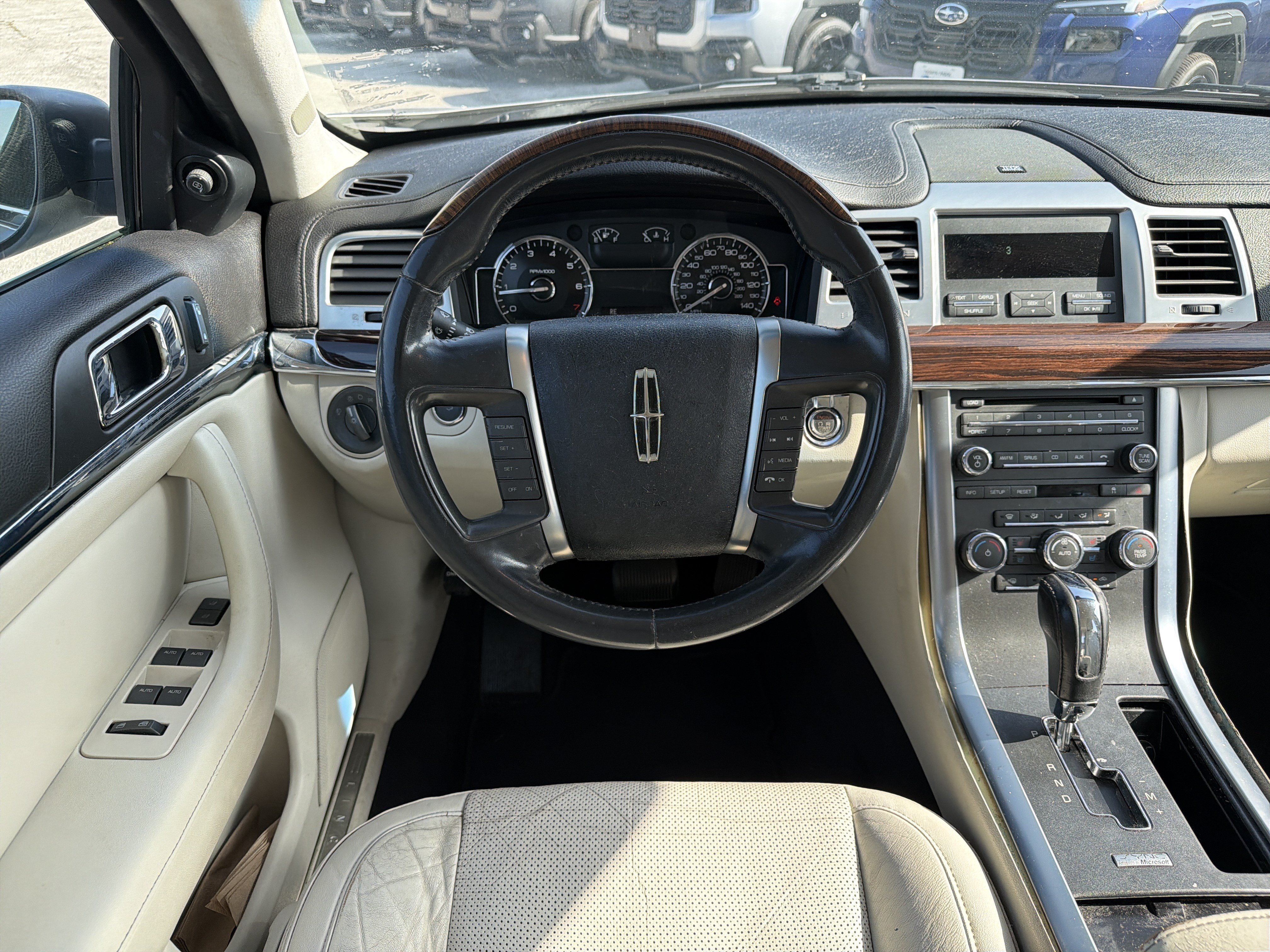 Used 2009 Lincoln MKS FWD image 11