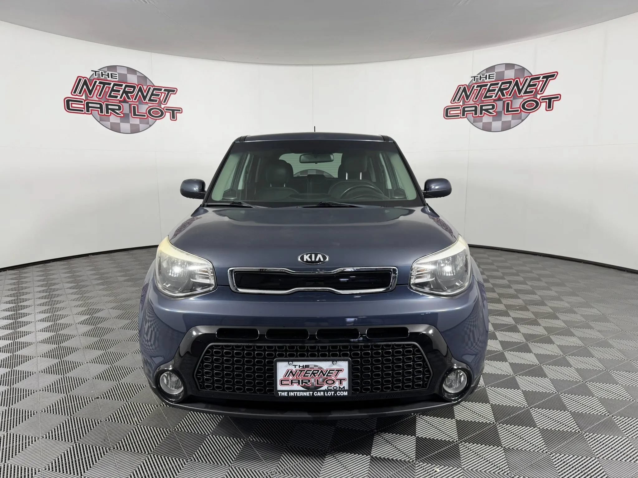 Used 2016 Kia Soul + FWD image 2