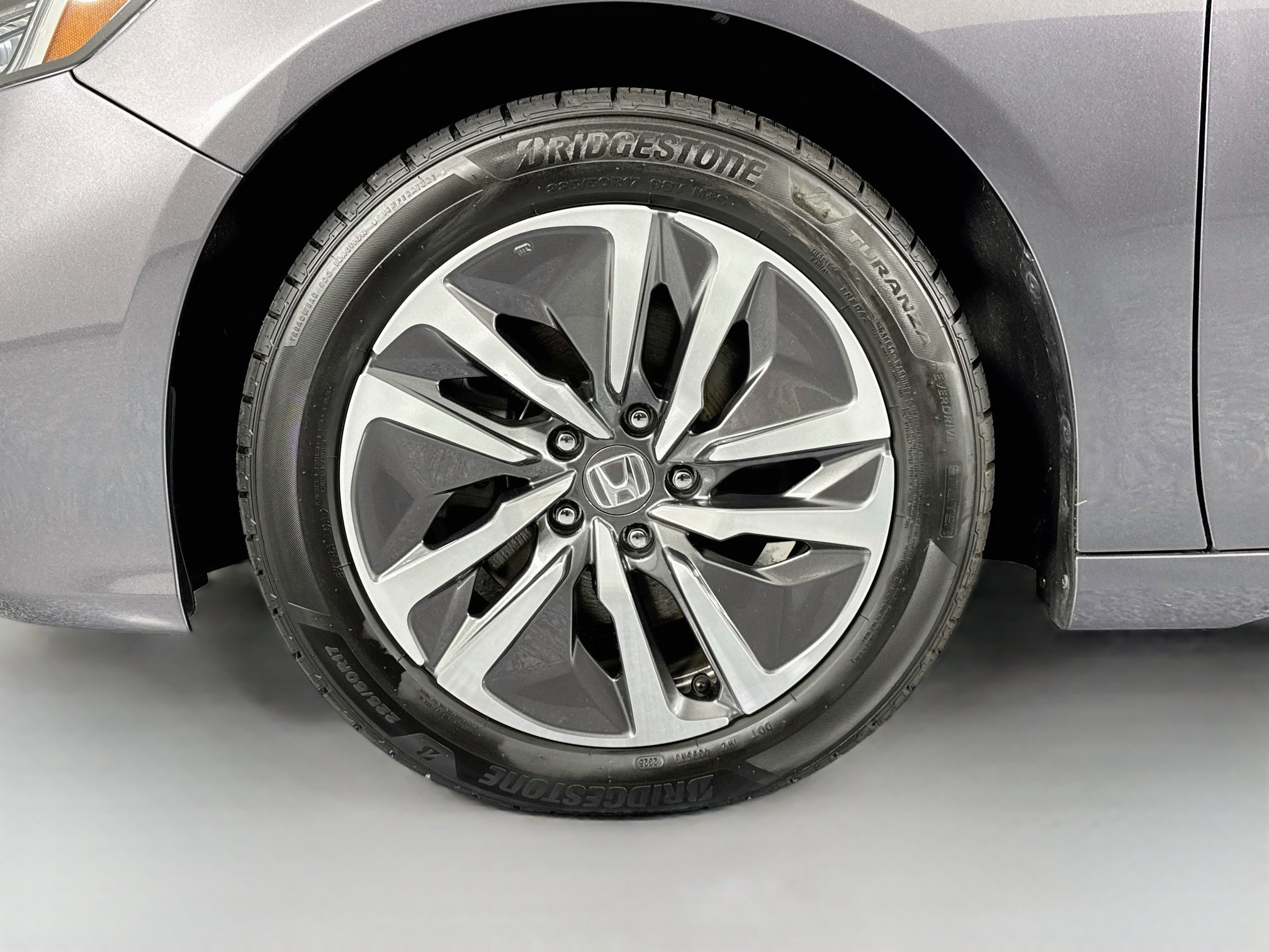 Certified 2019 Honda Accord Touring image 32