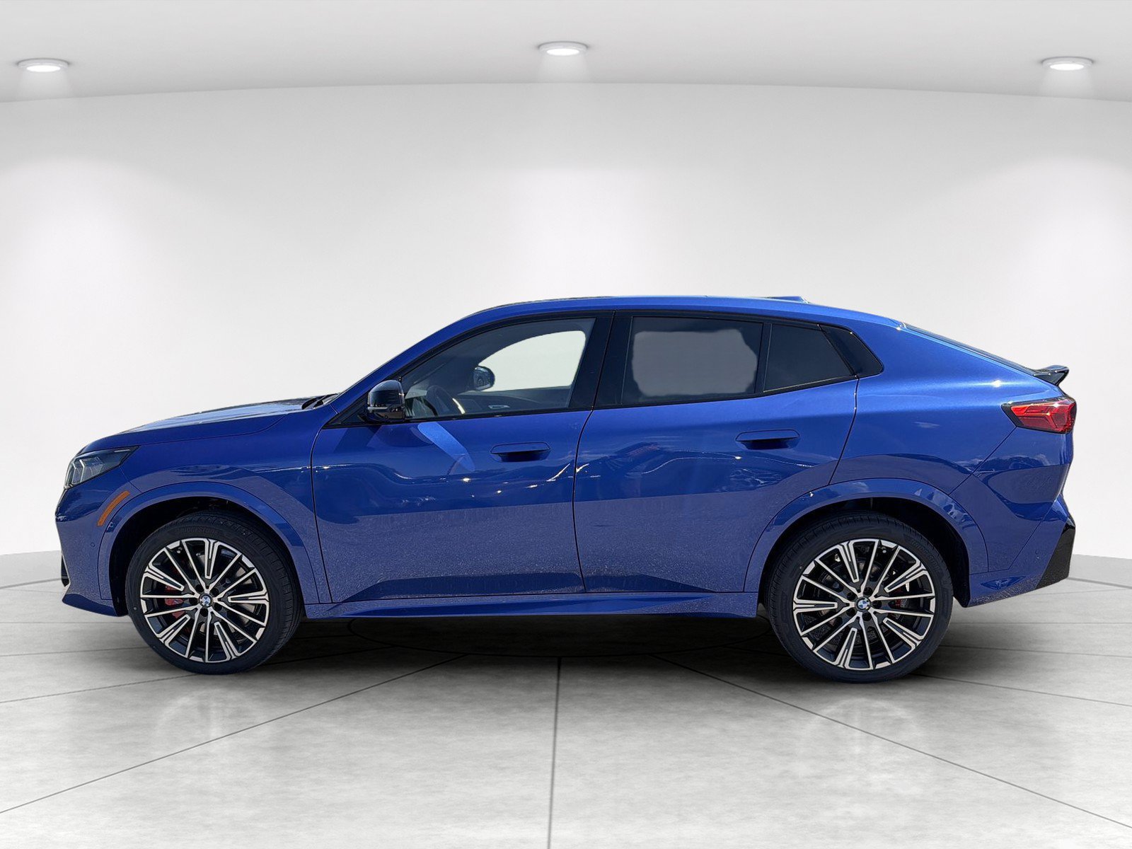 New 2027 BMW X2 xDrive28i w/ Technology Package AWD/4WD image 7