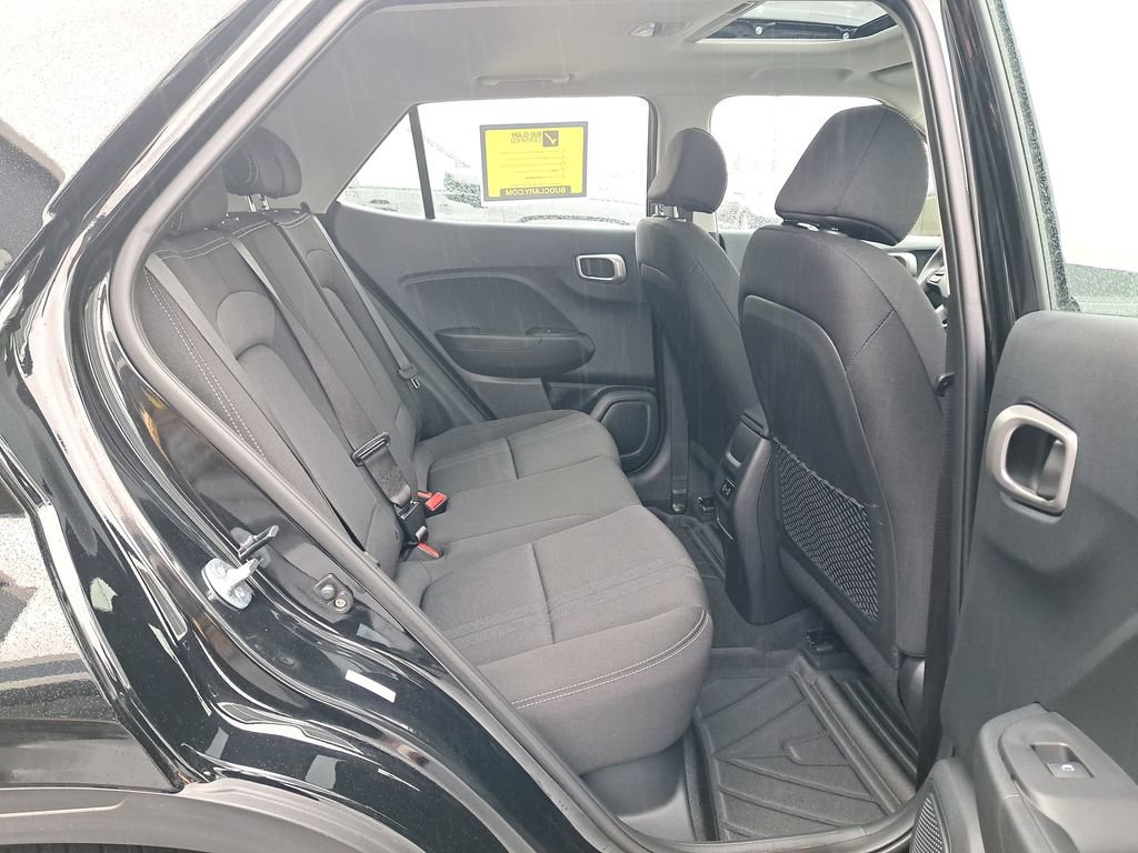 Used 2026 Hyundai Venue SEL FWD image 15