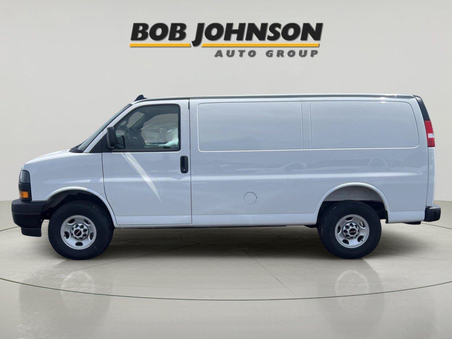New 2026 GMC Savana 3500 w/ Driver Convenience Package RWD image 8