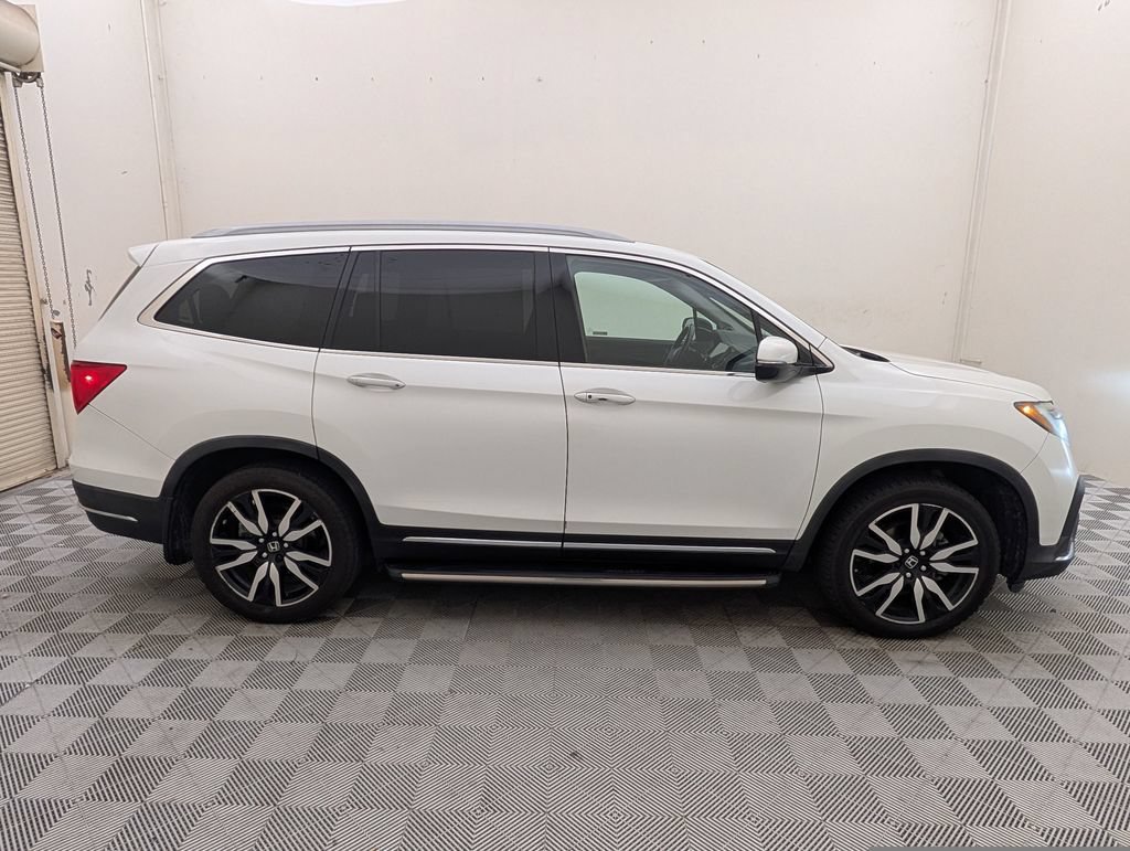 Used 2020 Honda Pilot Touring image 2