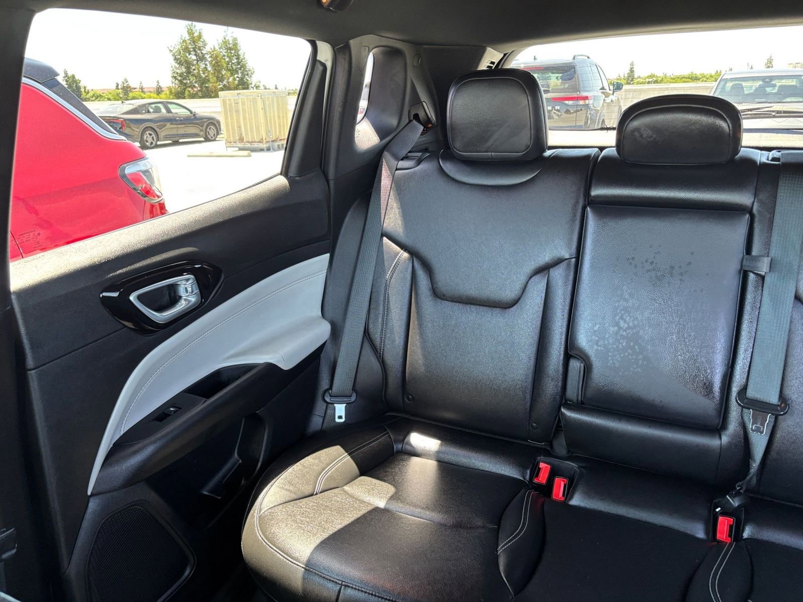 Used 2025 Jeep Compass Limited AWD/4WD image 46