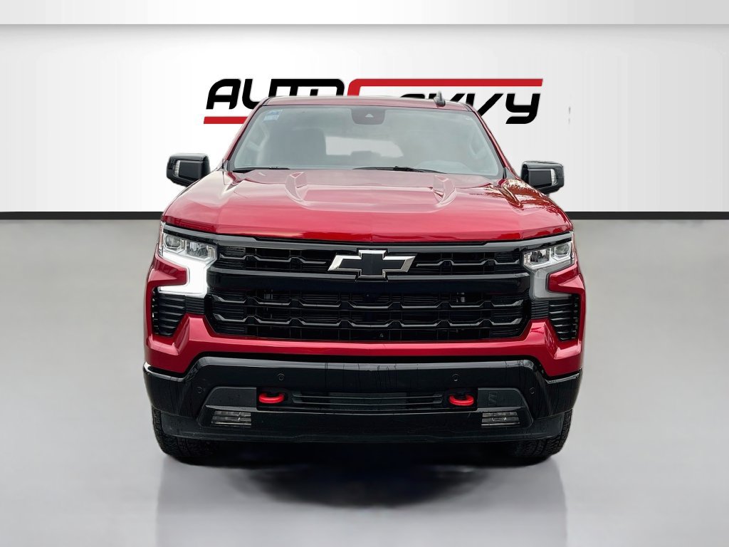 Used 2026 Chevrolet Silverado 1500 LT Trail Boss w/ LT Trail Boss Premium Package AWD/4WD image 2