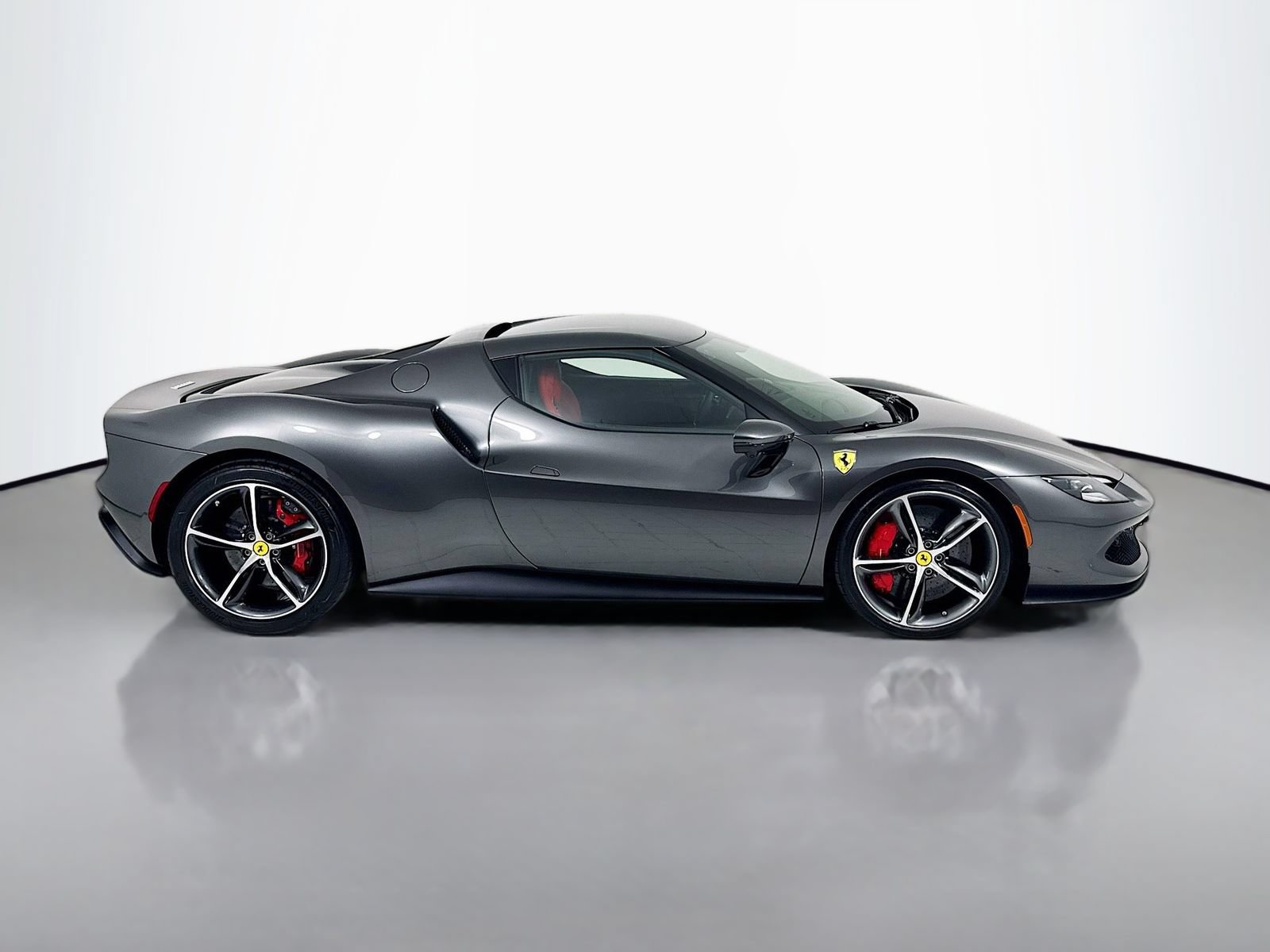 Used 2023 Ferrari 296 GTB RWD image 8