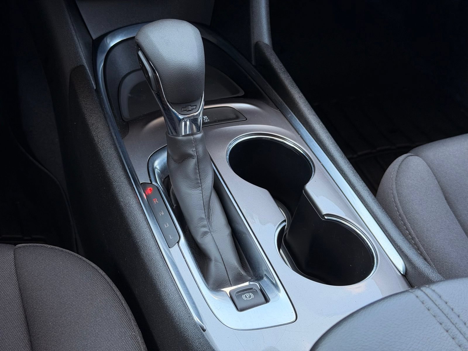 Used 2022 Chevrolet Malibu LT FWD image 34