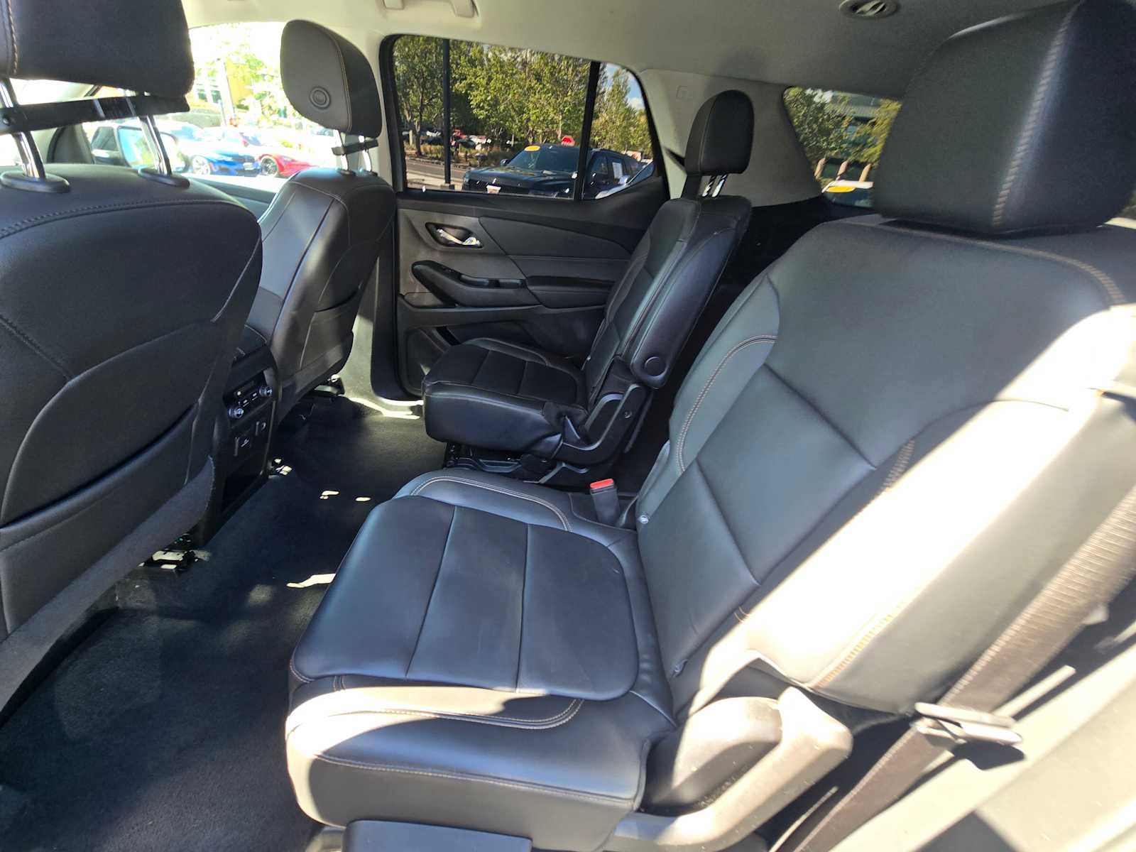 Used 2021 Chevrolet Traverse RS image 21