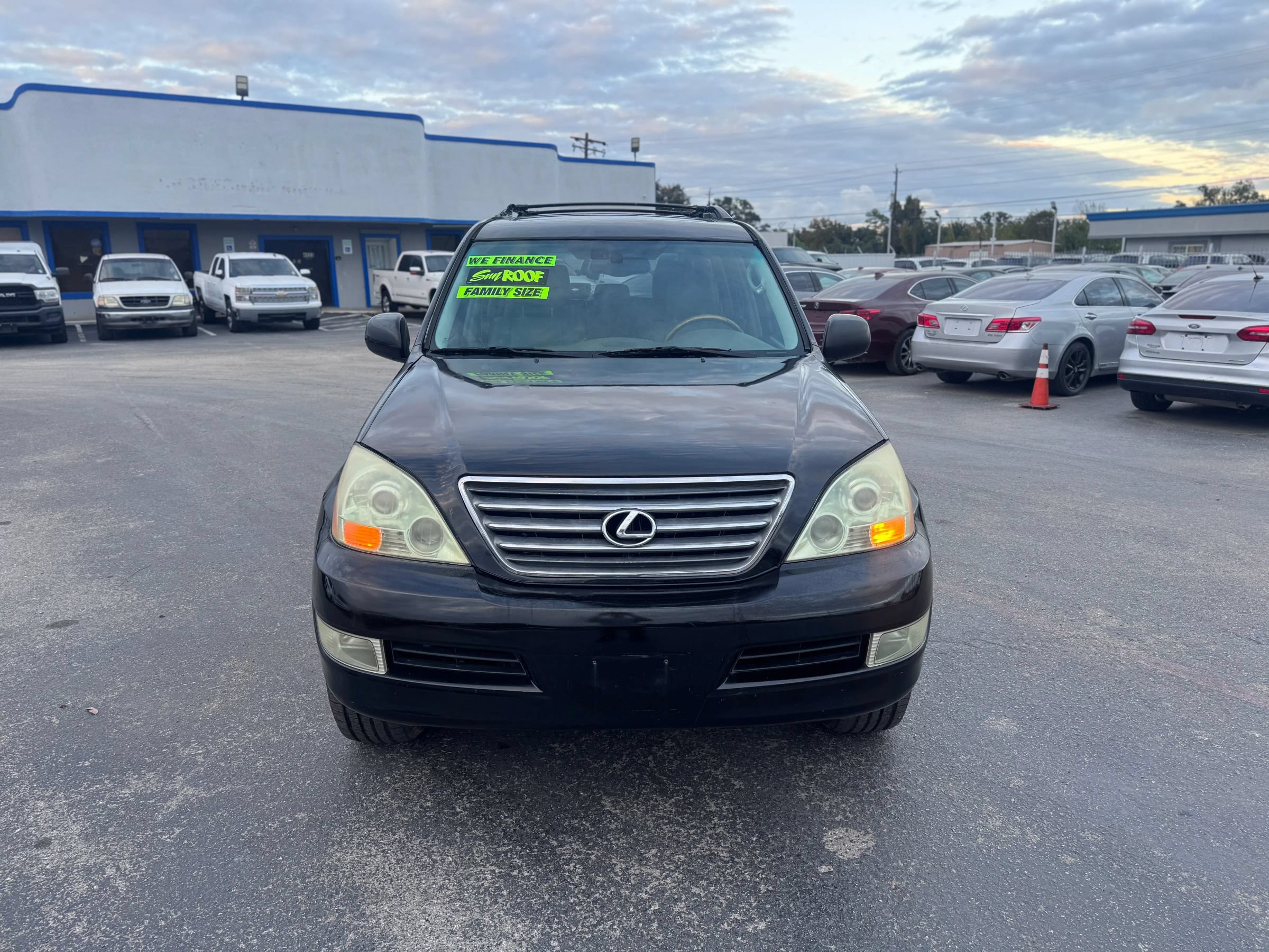 Used 2004 Lexus GX 470 AWD/4WD image 2