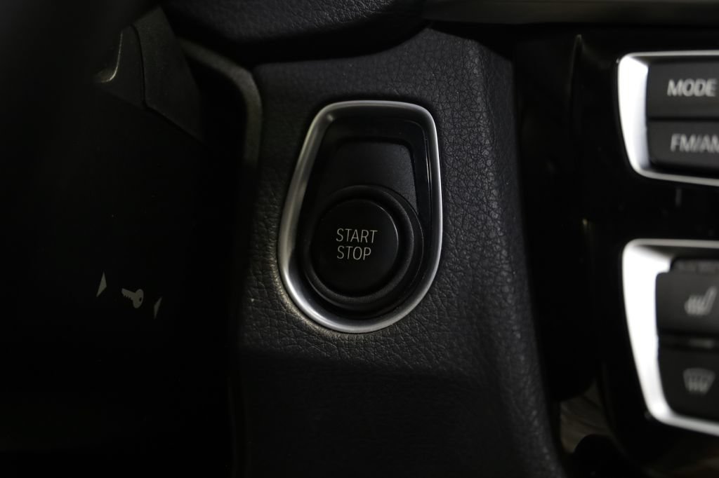 Used 2017 BMW 330e w/ Technology Package RWD image 32